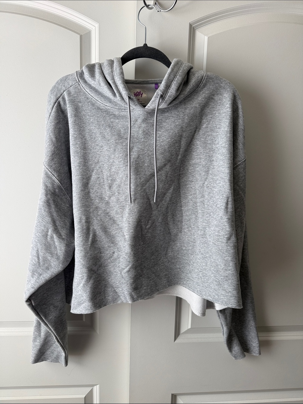 YITTY Grey Cropped Hoodie Sweatshirt